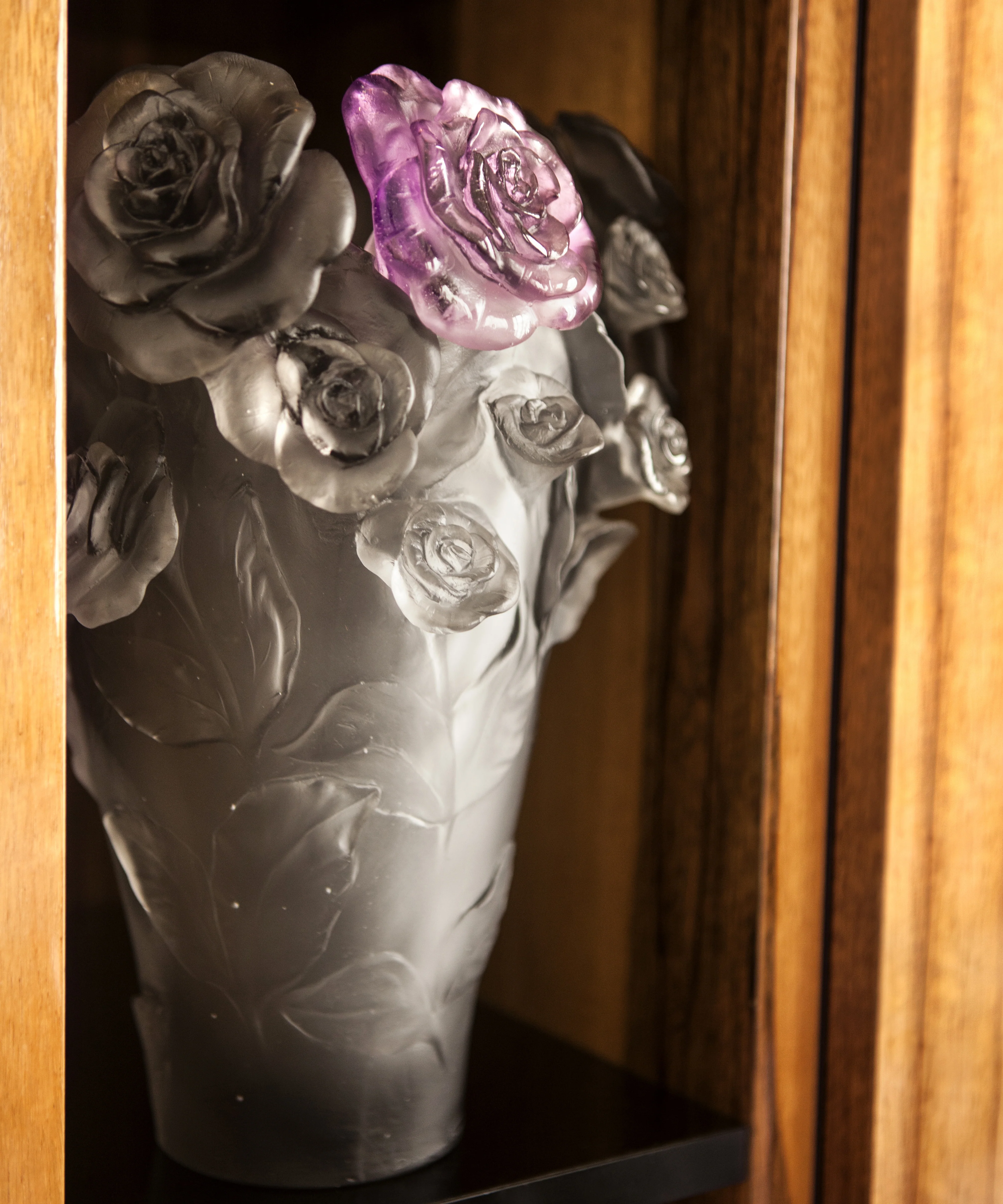 Rose Passion Vase Gris, fleur violette 500ex - Image 2